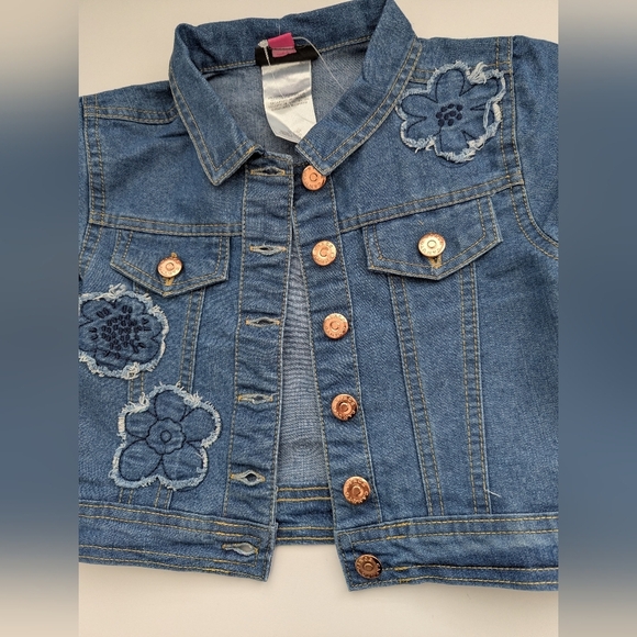 NWT Vince Camuto Kids (Sz 4) Jean Jacket w/Floral & Gold Accents & Side Pockets - Picture 3 of 11